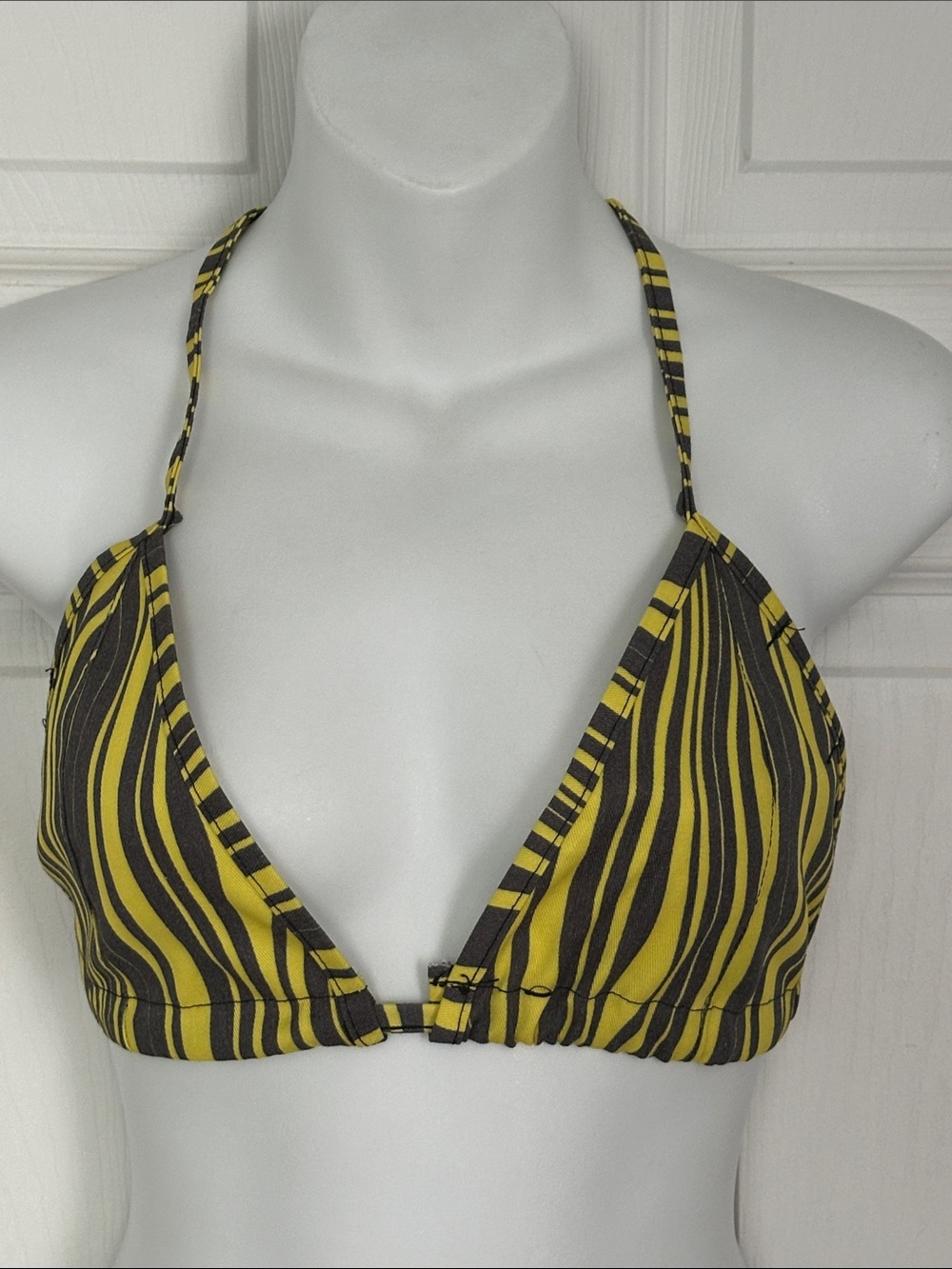 PrettyLittleThing Yellow and Black Striped Bikini Top US 8 New